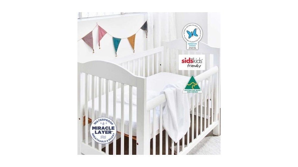 Fully Encased Cot Protector Terry (130cm x 68cm)
